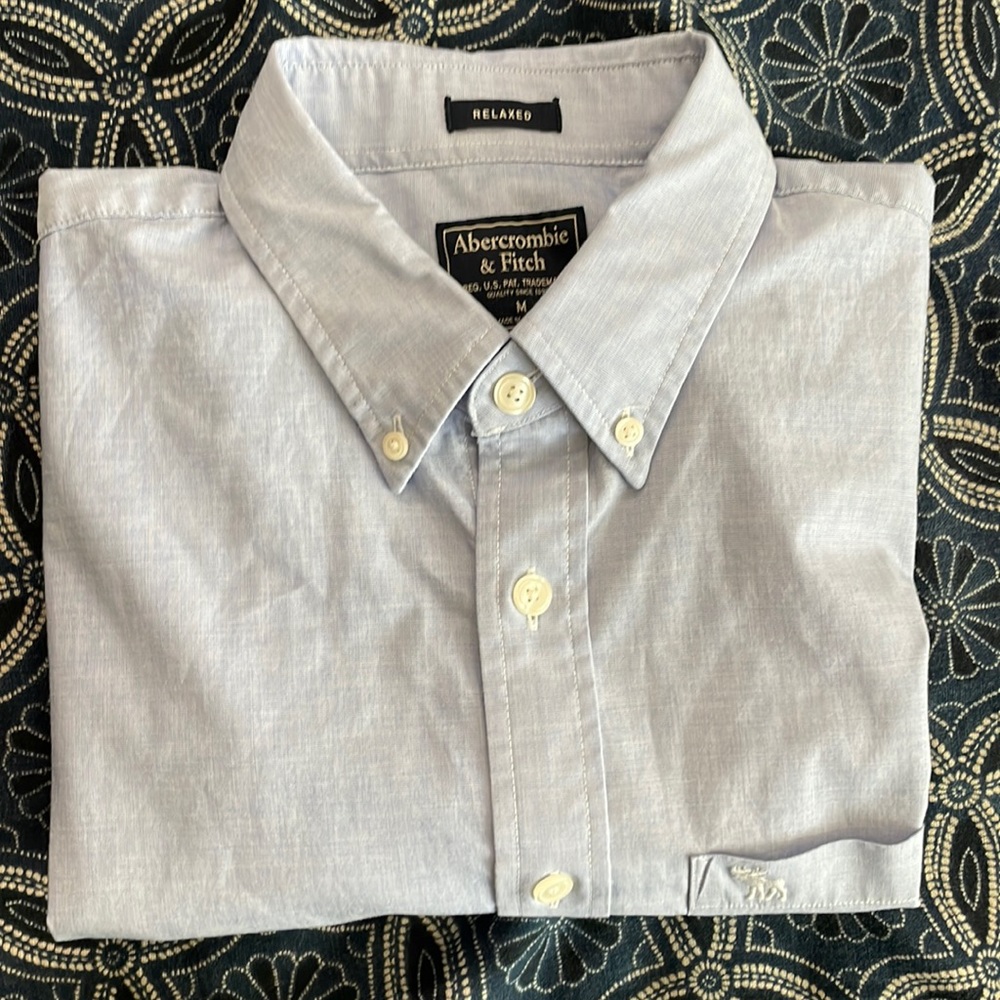 Abercrombie Light Blue Dress Casual Shirt Pocket Medium Relaxed